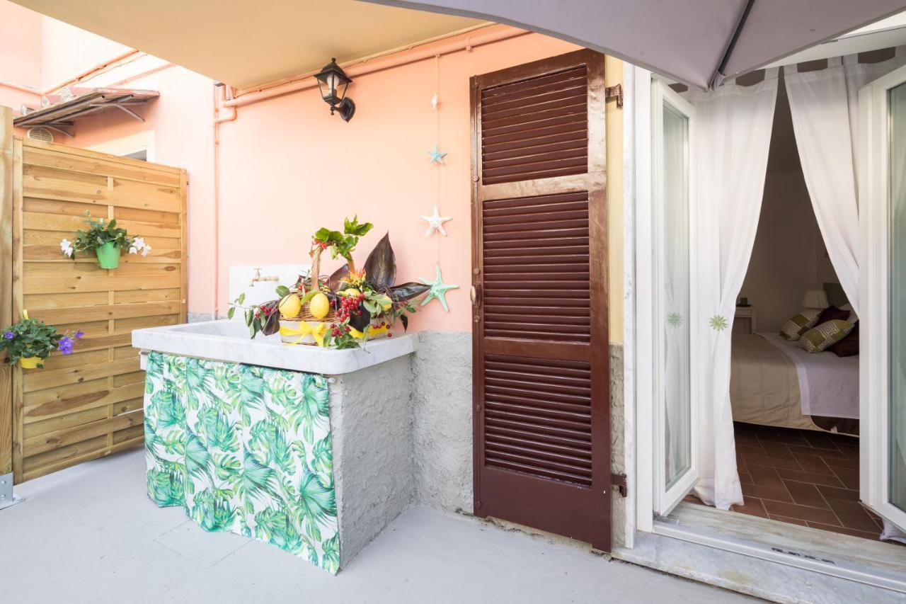 La Crociata Bed & Breakfast Sarzana Exterior photo